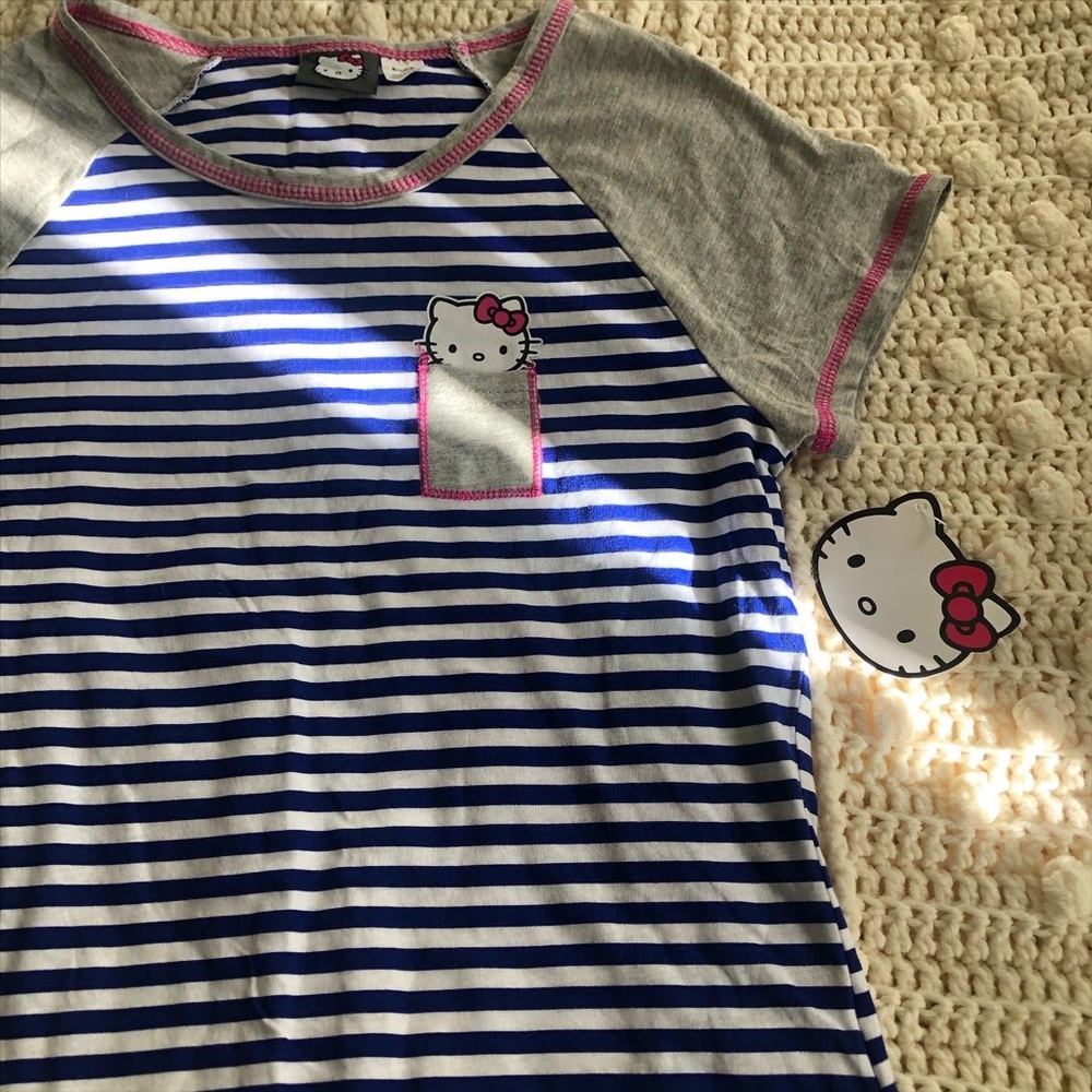 Hello Kitty top - Picture 2 of 2